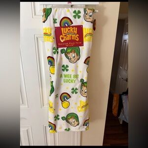 Lucky Charms St Patrick’s Day A Wee Bit Lucky Oversized Plush  Throw Blanket